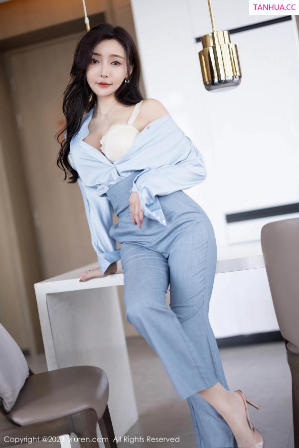 王馨瑶  [XiuRen]高清写真图 2023.07.21 No.7123 王馨瑶yanni 无内肉丝第24张图片